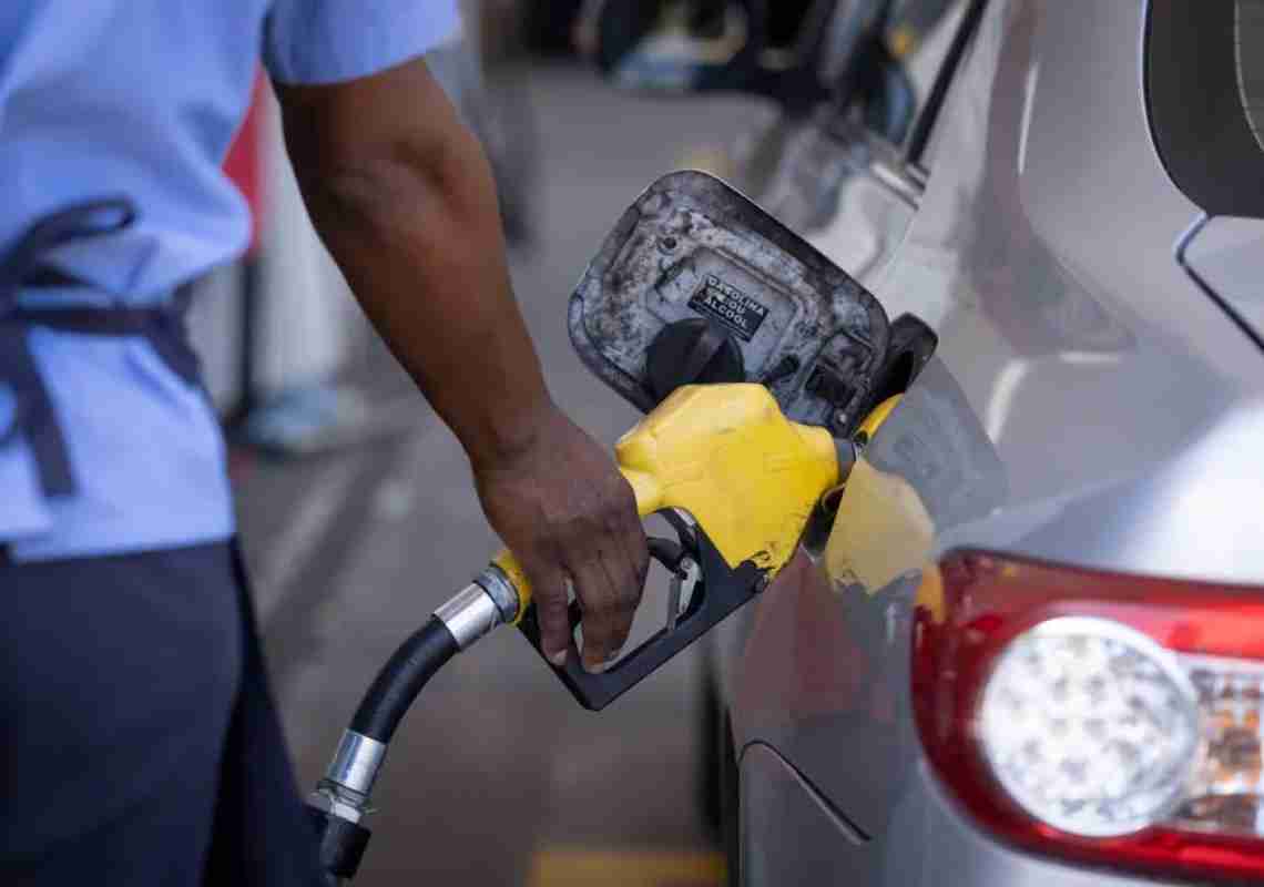 Cearenses pagarão mais caro pela gasolina a partir de quinta-feira devido à nova cobrança do ICMS