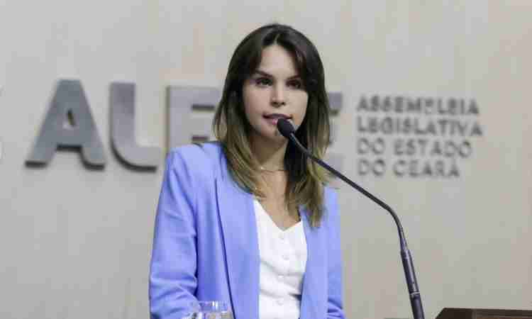 Assembleia Legislativa aprova dois projetos da deputada Gabriella Aguiar