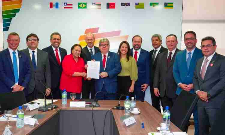Elmano firma acordo com Banco Mundial para impulsionar a cadeia de Hidrogênio Verde no Nordeste