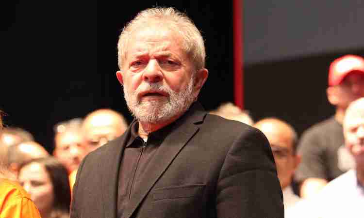Desaprovação em Alta: Governo Lula Enfrenta Desafios em Nova Pesquisa de Popularidade