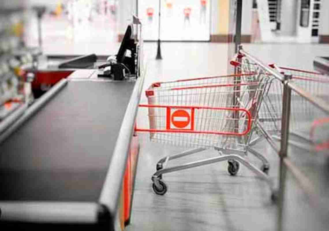 Nova política de proibição de abertura nos feriados devem causar redução de empregos segundo donos de Supermercados