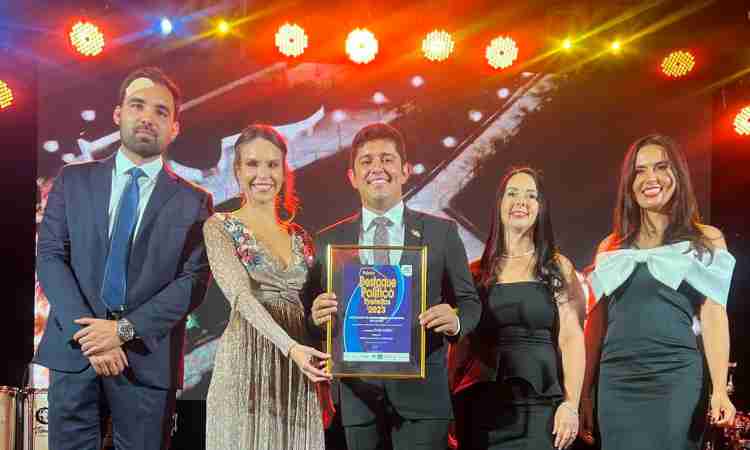 Rômulo Noronha é Reconhecido com Prêmio de Melhores Prefeitos do Ceará