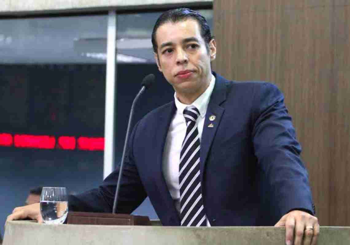 Leonardo Araújo reage a Yure do Paredão e lança desafio: "Eu digo e provo"